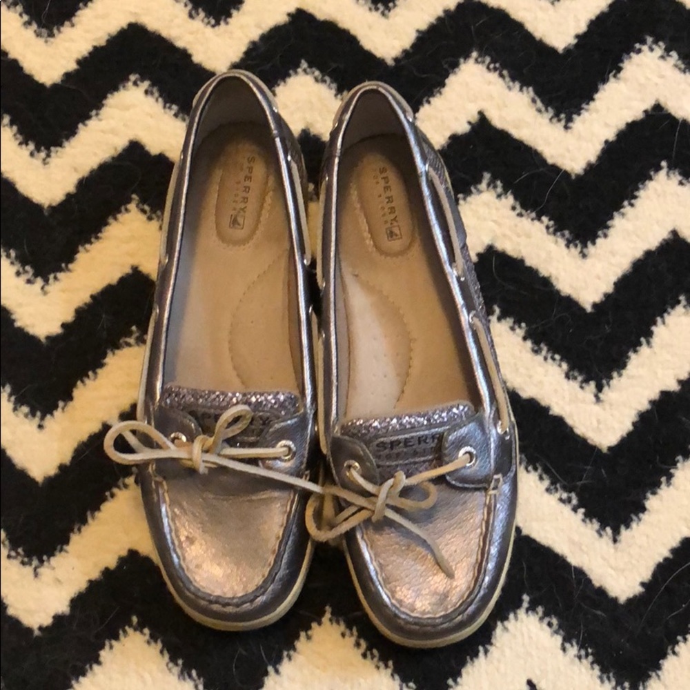 Women’s Sperry boat shoes